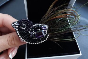 Брошка "ПТАХА" - Опис