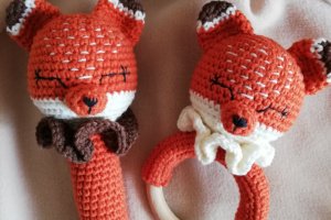 Погремушки-лисички - Описание