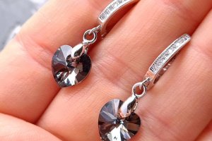 Колье из натурального жемчуга с подвеской сердце Swarovski - Описание