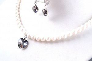 Колье из натурального жемчуга с подвеской сердце Swarovski - Описание
