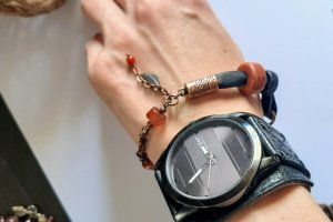 Браслет з натуральної шкіри, агату, сердоліку і яшми - Опис