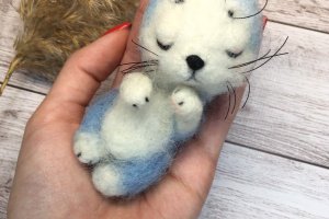 Зайчик из шерсти - Описание