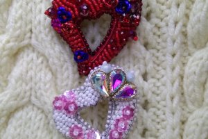 Набір брош '' Ніжне та Палке ''  - Опис