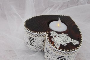 Деревянный подсвечник Сердце - Описание
