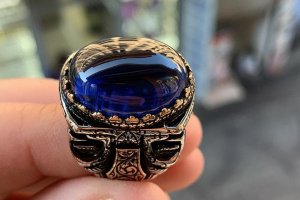 Огромное кольцо мужское из серебра с черным камнем Оникс - Описание