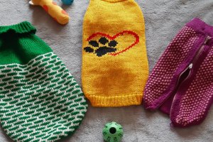 Вязаные вещи для домашних любимцев  - Описание