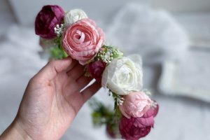 Вінок з піона малиново-персиковими - Опис