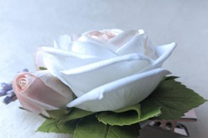 Заколка для волосся з трояндою та лавандою - Опис