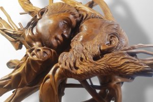 Скульптура из корня дерева "Молодость и Старость" - Описание