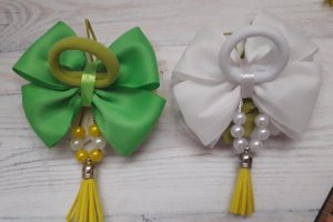 Бантики з ромашками - Опис