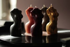 Свечи натуральные женский торс - Описание