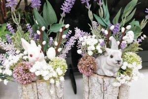 Пасхальный декор Зайчик на пенечку - Описание