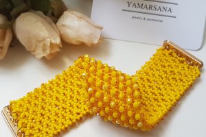 Желтый широкий браслет из бисера и хрустальных бусин - Описание