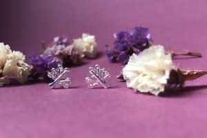Подарочный бокс с серьгами - Описание