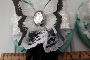 Бантики з косичками - Опис