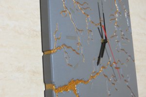 Настiнний годинник Камінь - Опис