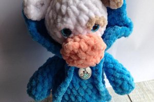 Бычок (коровка) в комбинезоне - Описание
