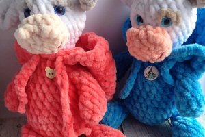 Бычок (коровка) в комбинезоне - Описание