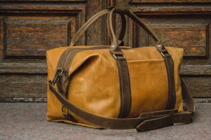 Спортивная кожаная сумка. Мужская дорожная сумка  - Описание
