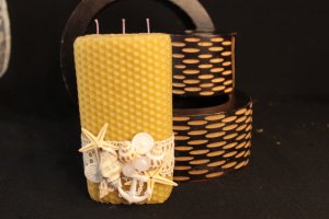 Свечи из вощины, свечи с декором на 3 фителя - Описание