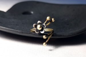 Работа Серебряно-латунная кольцо цветок
