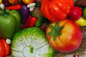 Український вінок ручної роботи на стіну, двері. Подарунок  - Опис