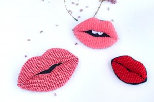 Брошка губки - Опис