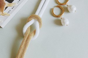 Браслет із японського бісеру ′White and gold′ - Опис
