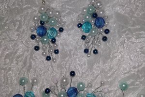 Комплект Гребінь для волосся + серожкі - Опис