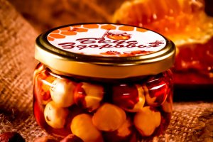 Фундук в меде / Орехи в меде / Орехи с медом / Орехи с медом - Описание