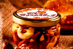 Микс орехов в меде / орехи в меде / орех с медом - Описание