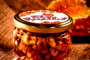 Грецкий орех в меду / Грецкие орехи с медом - Описание