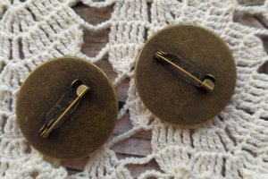 Брошка ГЕРБАРІЙ - Опис