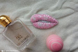 Брошь LIPS Нежный поцелуй - Описание