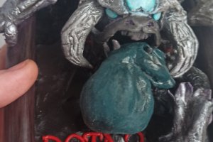 Платиновый малыш Рошан + подарок - брелок с логотипомDota 2 - Описание
