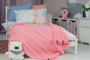 Дитячий в'язаний плед з помпонами. 80х95см - Опис