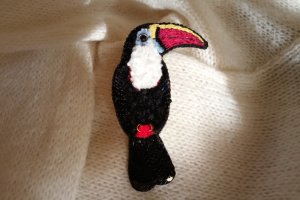 брошь Тукан