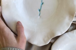 Работа Тарелки керамические БОЛЬШАЯ "White swan"