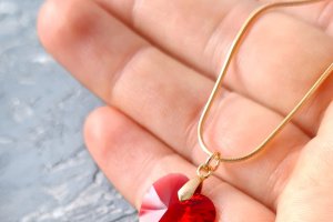 Swarovski и позолота кулон на цепочке сердце Scarlet - Описание