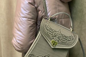 РЮКЗАК З НАТУРАЛЬНОЇ ШКІРИ "ВЕКТОР" сірий - Опис