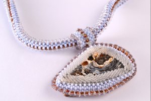 Хрустальный халцедон - Описание