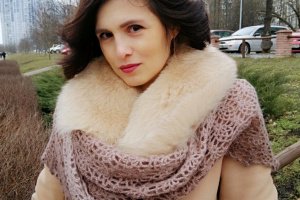 Ажурная шаль крючком - Описание