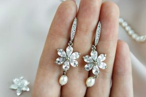 серьги с натуральным жемчугом, жемчугом - Описание