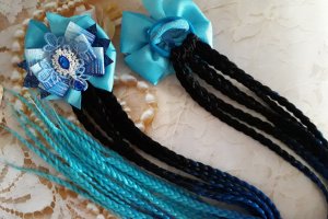 Бантики с косичками из конеколона - Описание