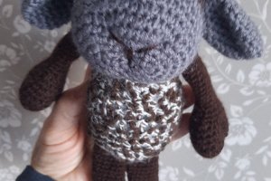 Вязаная игрушка амигуруми барашек Чахлик - Описание