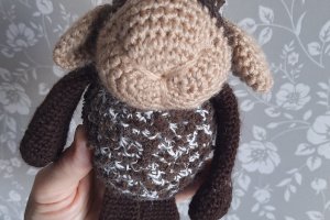 Вязаная игрушка амигуруми барашек Чахлик - Описание