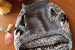 Кофточки для любимцев ручной работы  - Описание