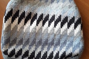 Кофточки для любимцев ручной работы  - Описание