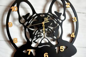 Робота Годинники дерев'яні "Французький бульдог" з декором 40 см.