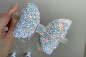 Обруч бабочка белый - Описание